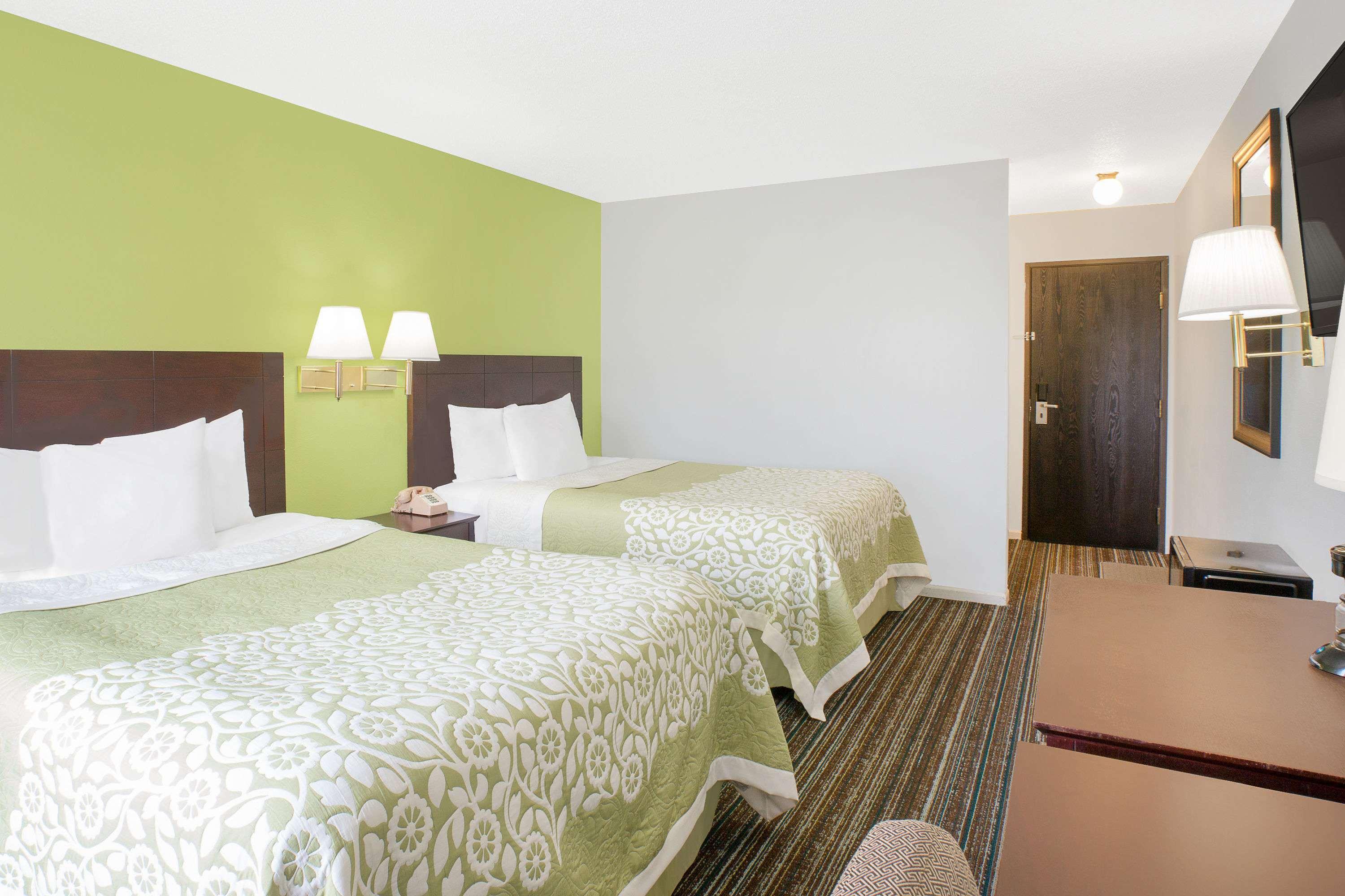 Days Inn By Wyndham York Exteriér fotografie